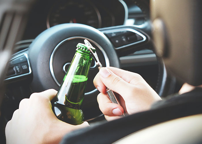 30 People Share What Their Date Said That Made Them Instantly Think 'Run!'