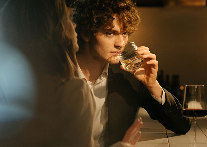 30 People Share What Their Date Said That Made Them Instantly Think 'Run!'