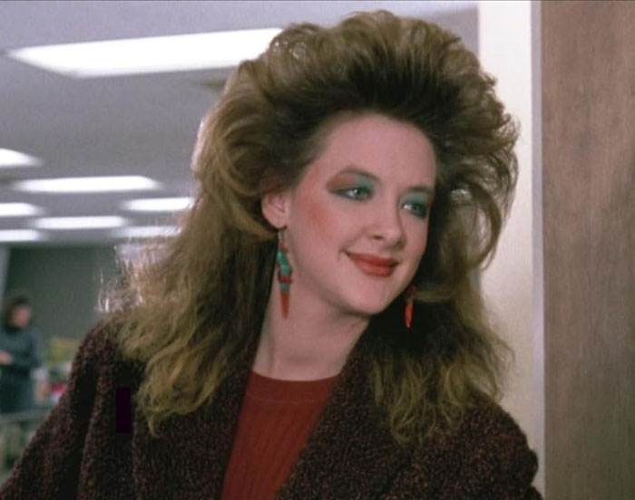 People Roast Male Writers For These 32 TV And Movie Female Characters That Just Don't Make Sense