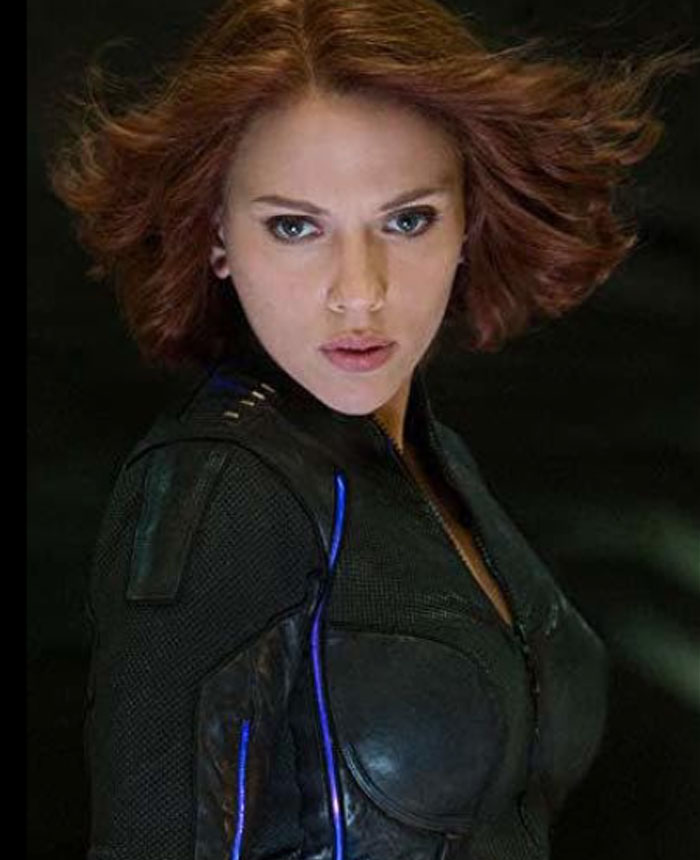 People Roast Male Writers For These 32 TV And Movie Female Characters That Just Don't Make Sense