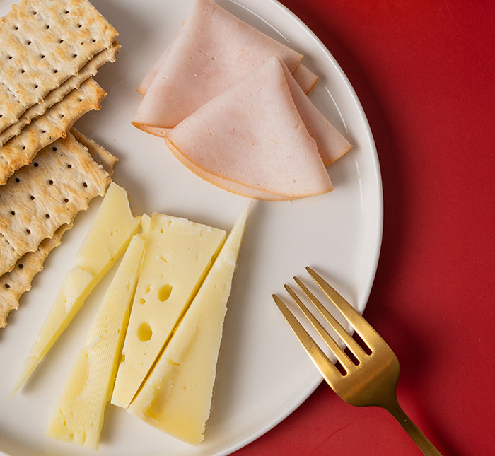 Amazon Driver Says Customers Should Put Out Snacks, People Don't Think It Should Be Expected