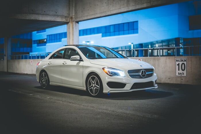 “What Are Some Things You'd Only Buy Second-Hand, Never Brand New?” (30 Answers)