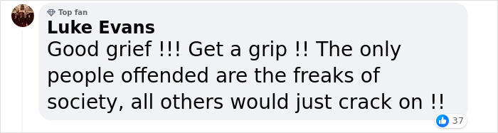 People Have Mixed Reactions Following Emily Blunt’s Apology For Calling Waiter "Enormous" People Have Mixed Reactions Following Emily Blunt’s Apology For Calling Waiter "Enormous"