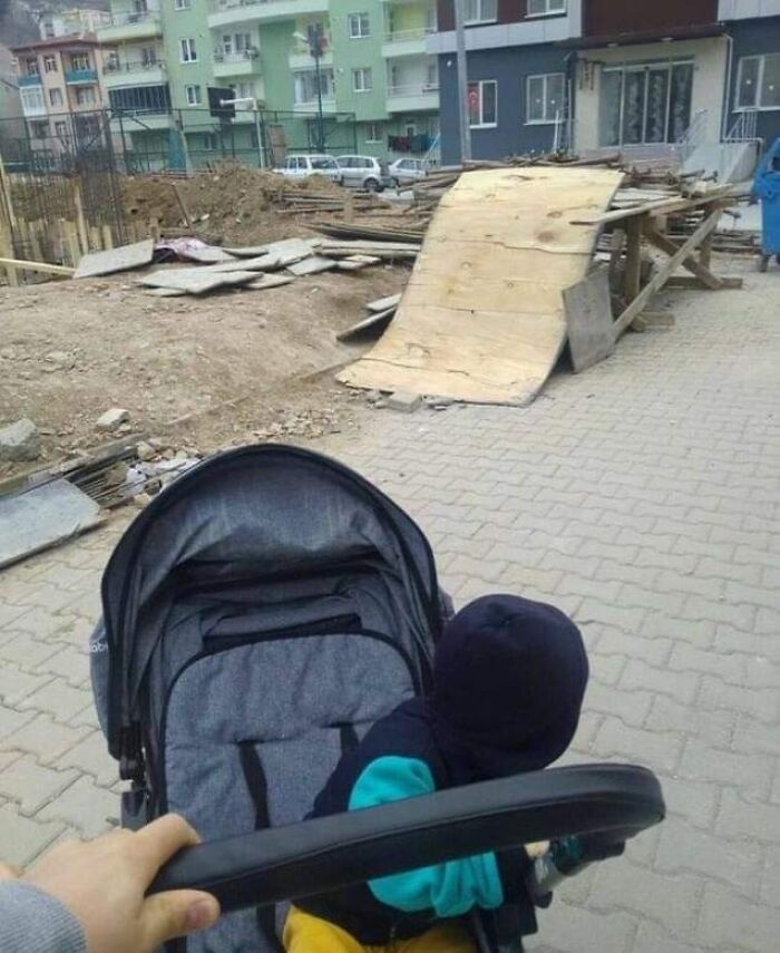 "Photos Taken Before Disaster": 45 Pics That Foreshadow Unfortunate Events