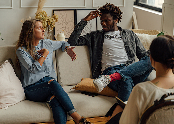 "I Started Dreading Our Nightly Facetimes": 30 People Share What Ended Their Relationships