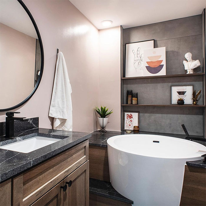 Japanese style soaking white tub Japanese style soaking white tub