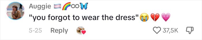 Teacher Gives Students White Dress, They Make It Into A One-Of-A-Kind Dress Teacher Gives Students White Dress, They Make It Into A One-Of-A-Kind Dress