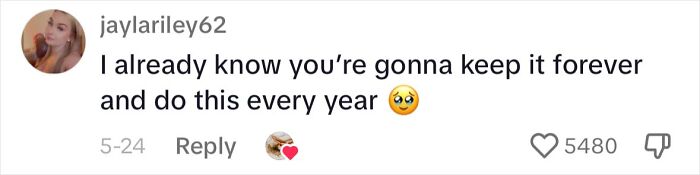 Teacher Gives Students White Dress, They Make It Into A One-Of-A-Kind Dress Teacher Gives Students White Dress, They Make It Into A One-Of-A-Kind Dress