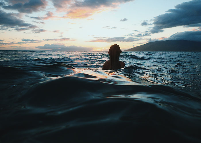 “What Should People Absolutely Not Do When Visiting Your Country?” (45 Answers)