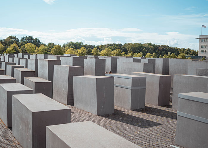 “What Should People Absolutely Not Do When Visiting Your Country?” (45 Answers)