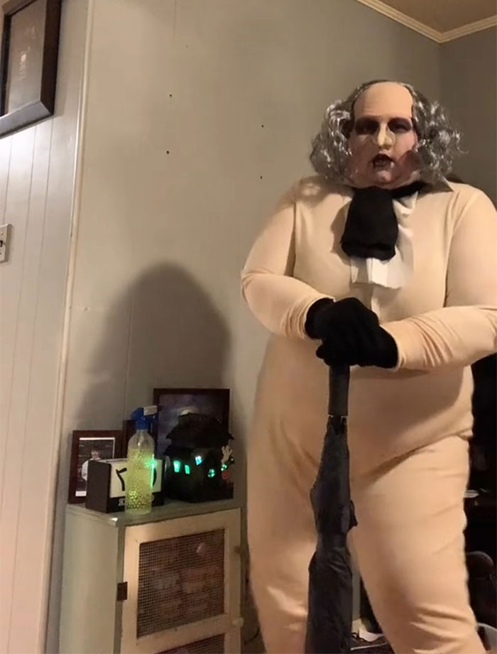 Unattractive-Halloween-Costumes