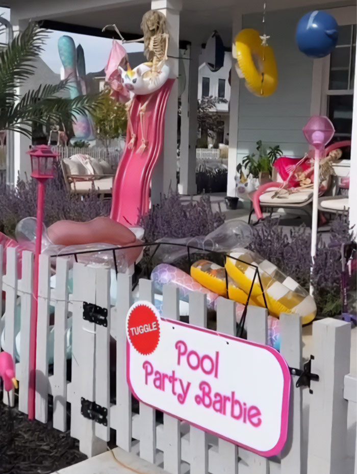 Utah Neighborhood Makes Barbie Fans Weep After Showing Its 'Barbieween' Decor