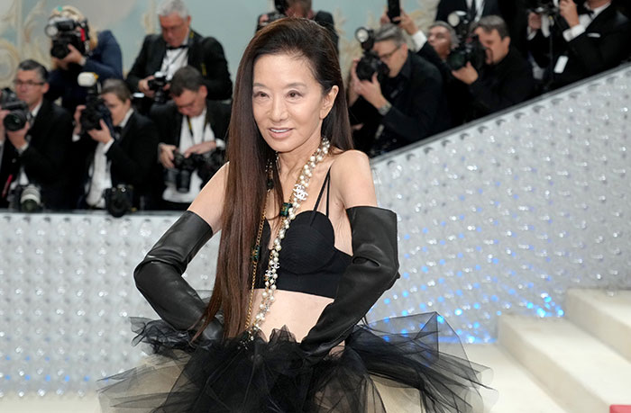 Vera Wang Claims Her Recipe For Youthful Looks Includes Dunkin' Donuts, Vodka And McDonald's Vera Wang Claims Her Recipe For Youthful Looks Includes Dunkin' Donuts, Vodka And McDonald's