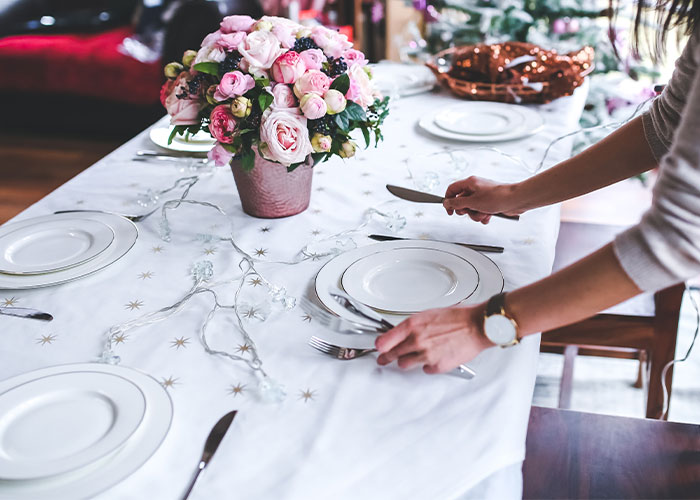 &ldquo;Oh Sorry, I Forgot To Mention&rdquo;: Guests Left Washing Dishes At Reception By Surprise