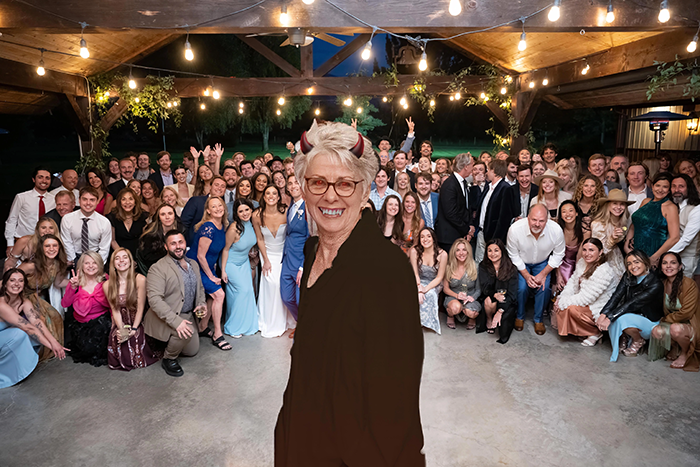 Bride Asks Photoshoppers To Remove Entitled Attention Hog From Her Wedding Pics Bride Asks Photoshoppers To Remove Entitled Attention Hog From Her Wedding Pics