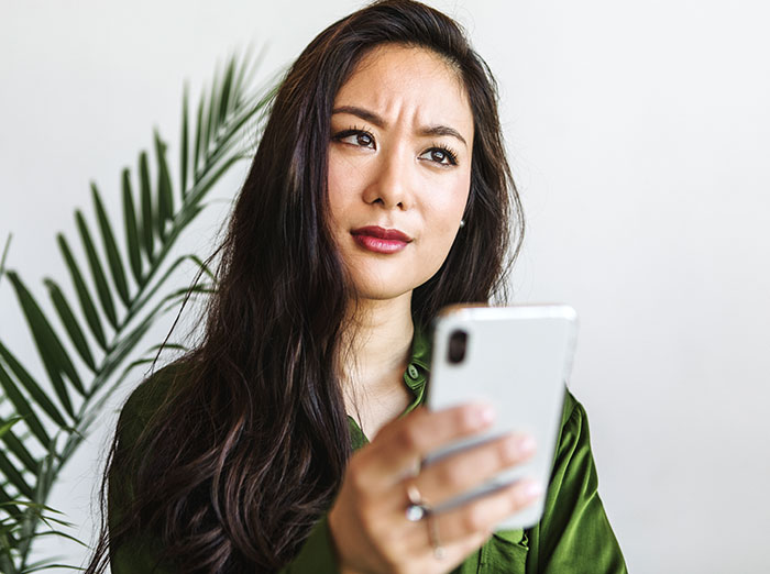 Woman Towers Over Dates After They Lie About Their Height, Throw Fits As She Refuses Second Date