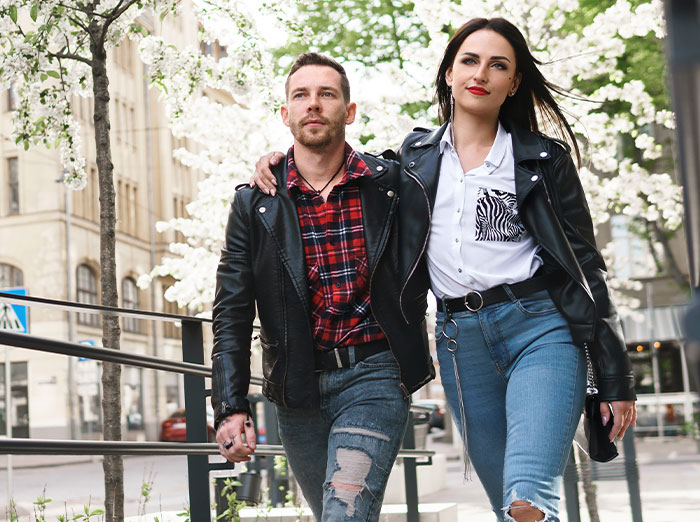 Woman Towers Over Dates After They Lie About Their Height, Throw Fits As She Refuses Second Date