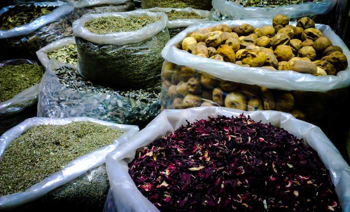 Person Asks “What Should Go In The Fridge That People Don’t Realize Should Go In The Fridge?”, Gets 30 Replies