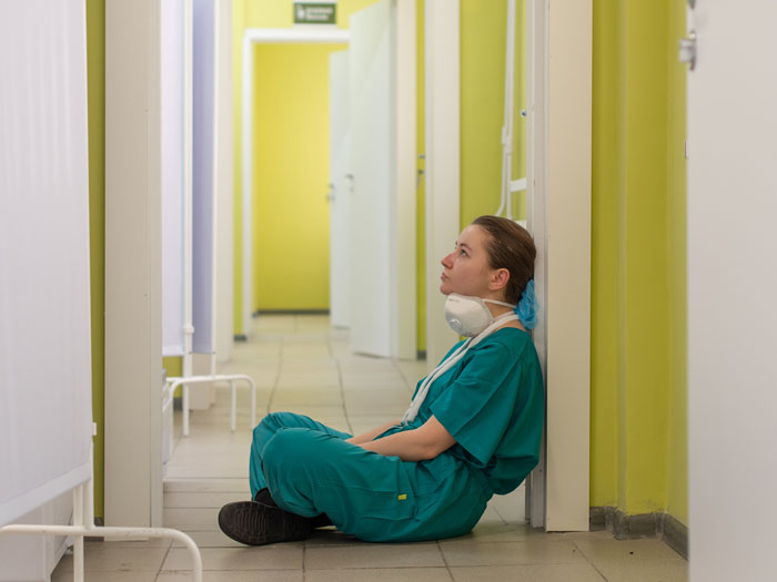 Someone Asked “What Happens In Hospitals That’s Hidden?”, And 30 HC Workers Delivered