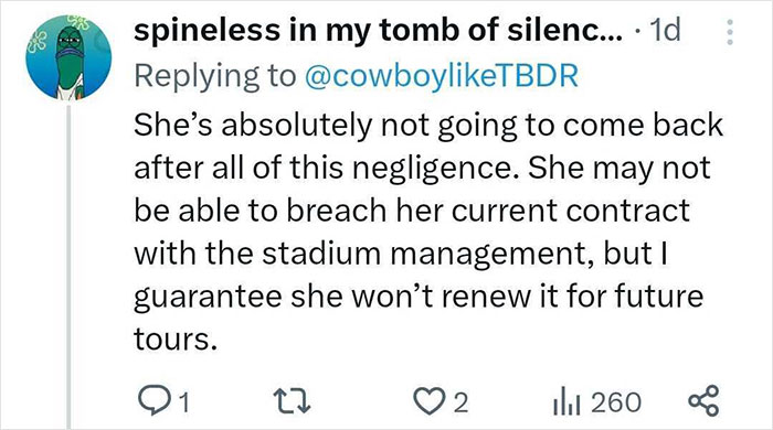 Fans Suffered From “Second-Degree Burns” At Taylor Swift’s Show Where Conditions Were “Inhumane” Fans Suffered From “Second-Degree Burns” At Taylor Swift’s Show Where Conditions Were “Inhumane”