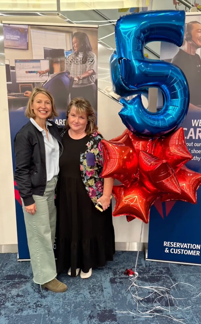 Faith In Humanity Restored As Woman Goes Extra Mile To Fix Her Accidental 1-Star Rating