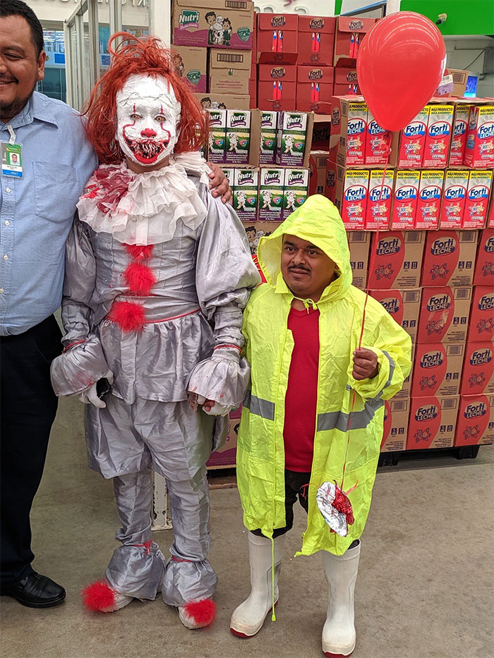 50 Weird Images That Need No Context Whatsoever To Be Hilarious, As Seen On This FB Page