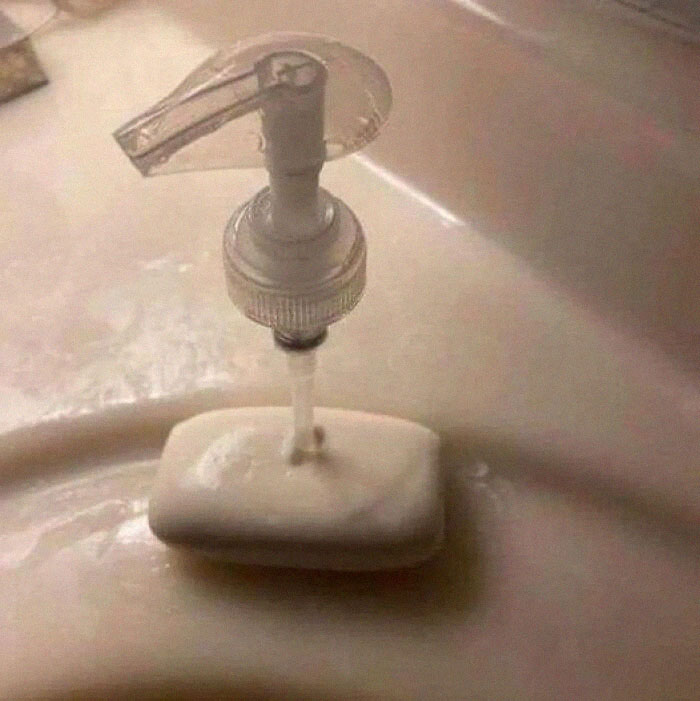 50 Weird Images That Need No Context Whatsoever To Be Hilarious, As Seen On This FB Page