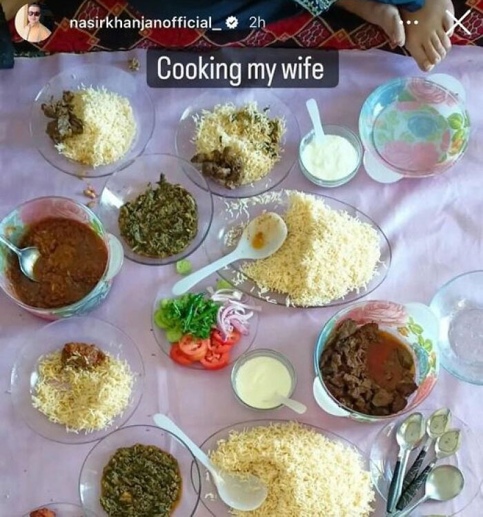 Out-Of-Context-Pictures