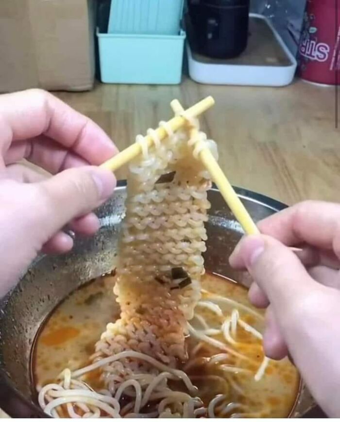 50 Weird Images That Need No Context Whatsoever To Be Hilarious, As Seen On This FB Page