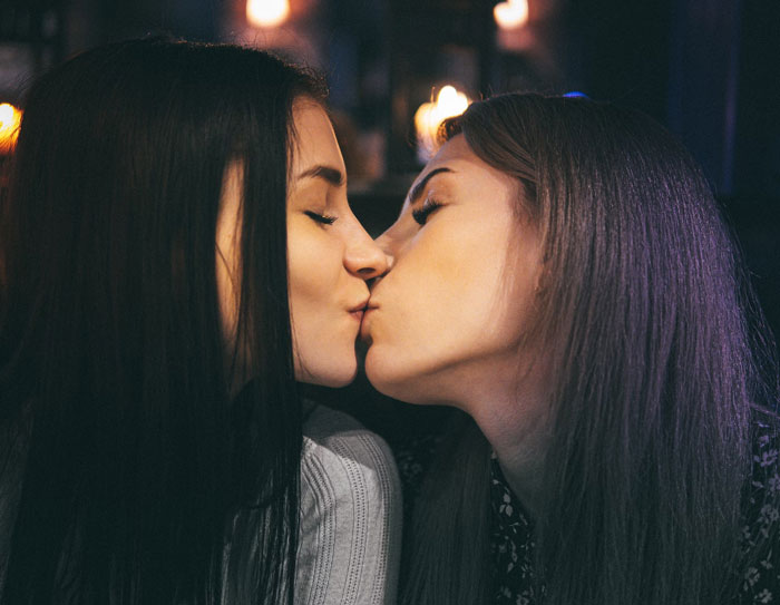 “I’d Lose My Marriage, My Kids”: 50 Secrets That These People Keep From Their Loved Ones