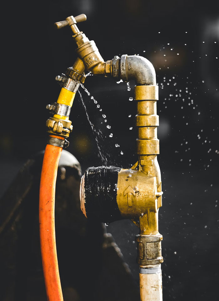 “What Is Suspicious To Own But Not Illegal?”: 30 People Share What Makes Them Feel Criminal