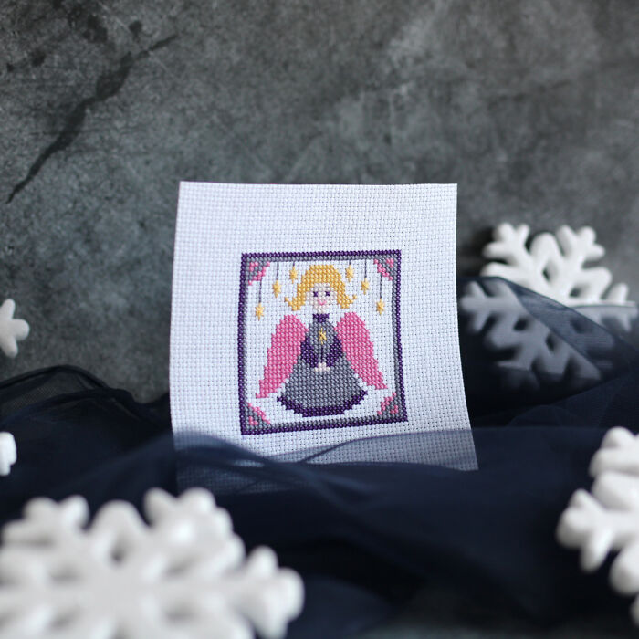 15 Simple And Easy Cross-Stitch Patterns For Christmas And New Year