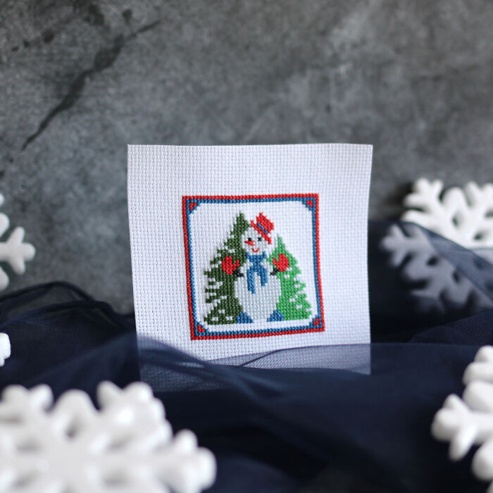 15 Simple And Easy Cross-Stitch Patterns For Christmas And New Year