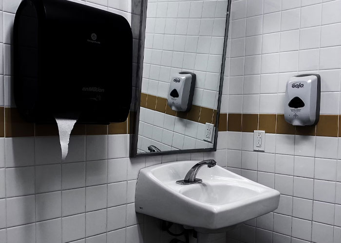 “‘Bite’ Them, Run Away”: 30 Weird Things People Could Only Admit To Doing Anonymously