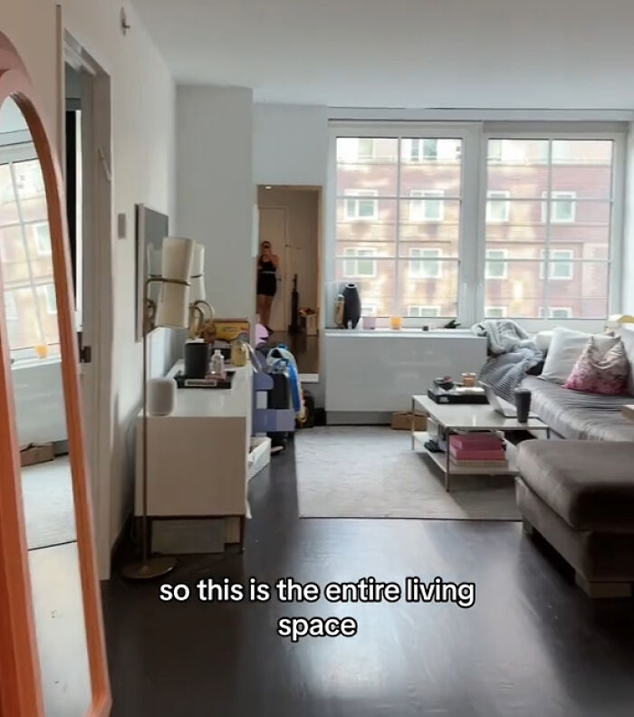 “Why We’re Moving”: Woman Shows How Tiny Her $7,000/Month Apartment Is In NYC “Why We’re Moving”: Woman Shows How Tiny Her $7,000/Month Apartment Is In NYC