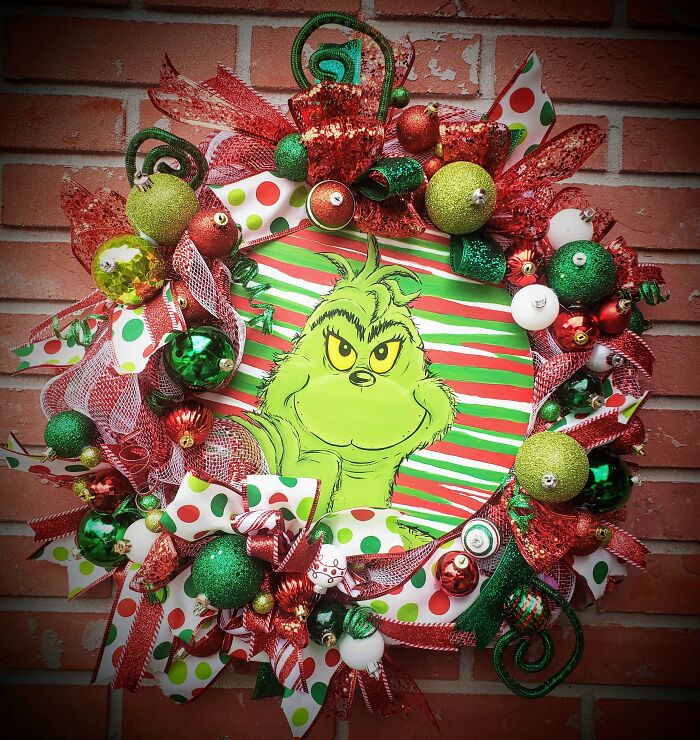 Grinch Wreath