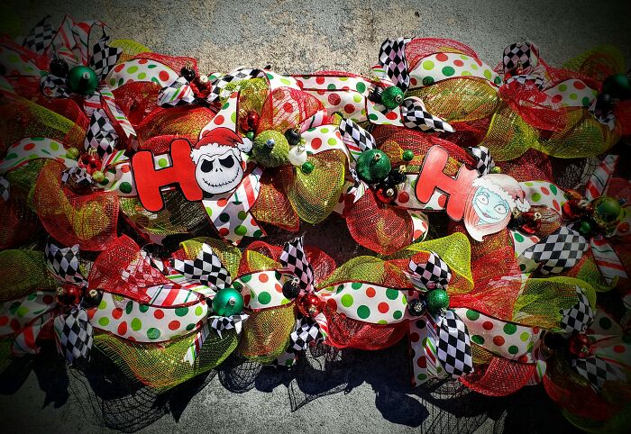 Nightmare Before Christmas Hand Painted Holiday Decorations (14 Pics) Nightmare Before Christmas Hand Painted Holiday Decorations (14 Pics)