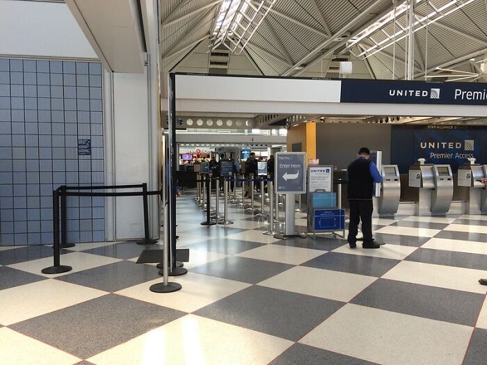 5-Star Hotel Employees Spill The Tea On Hotel Secrets, And Some Get Really Dark (30 Answers)