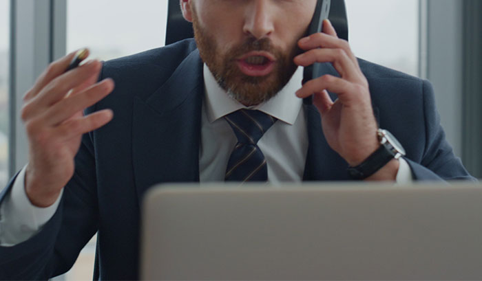 Boss Tries To Use Burned-Out Worker As A Scapegoat, She Quits Boss Tries To Use Burned-Out Worker As A Scapegoat, She Quits