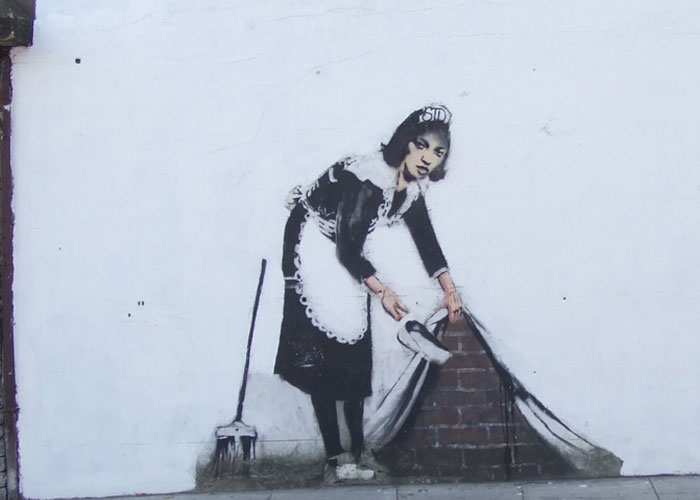 Banksy Fans Stunned As Artist &ldquo;Confirms&rdquo; Name In Resurfaced Interview
