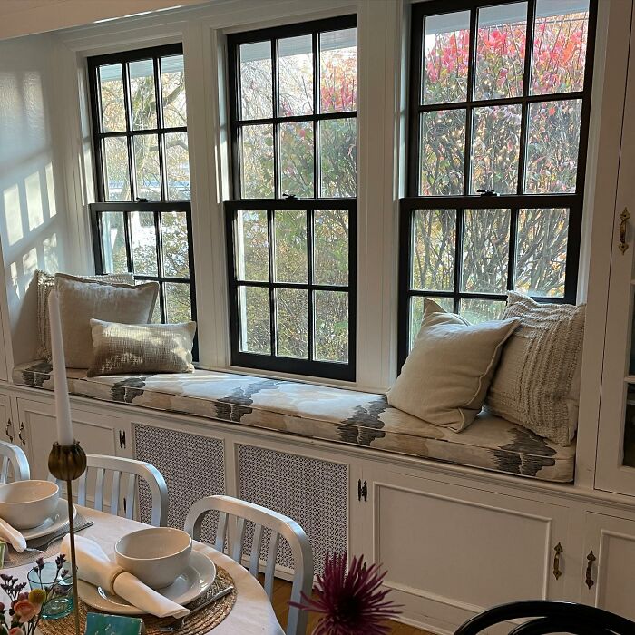 Time of the year themed window nook 