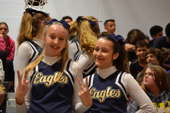 &ldquo;You Won&rsquo;t Make My Nieces Feel Unsafe&rdquo;: Aunt Kicks Out Guest For Policing Girls&rsquo; Outfits