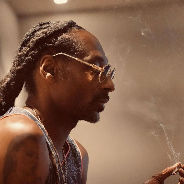 Snoop Dogg Fans Worry About His Health After He Announces That He’s Quit Smoking Snoop Dogg Fans Worry About His Health After He Announces That He’s Quit Smoking