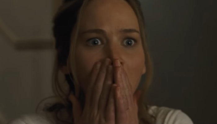 Despite Sleeping With The Director, Jennifer Lawrence Didn’t Fully Get “Mother!” Despite Sleeping With The Director, Jennifer Lawrence Didn’t Fully Get “Mother!”