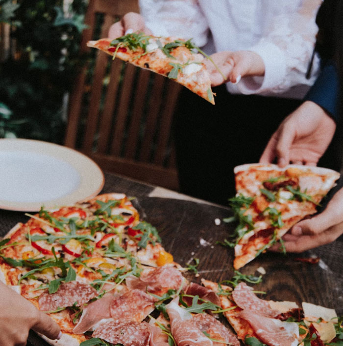 "We Kind Of Ruined A Wedding": Restaurant Is Unaware They Were Supposed To Serve 150 People