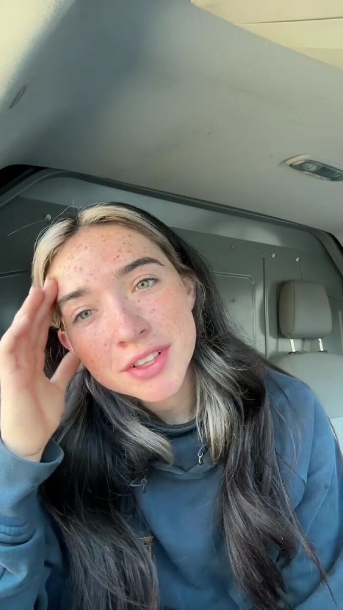 Client &ldquo;Feels Uncomfortable&rdquo; With Female Electrician Doing Her Job, Dismisses Her