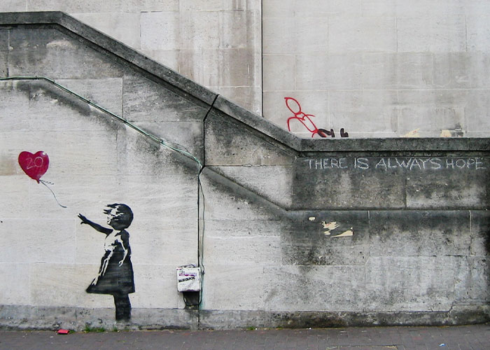 Banksy Fans Stunned As Artist &ldquo;Confirms&rdquo; Name In Resurfaced Interview