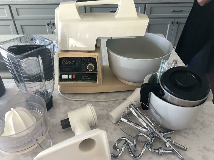 My Grandma’s Oster “Ayudante De Cocina” And All Its Add-Ons