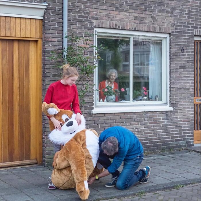 Meet Julie Hrudova's Incredible Street Photography