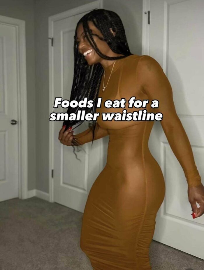 This Woman Is Insanely Fit But Seeing The Little Warps Has Destroyed Her Credibility For Me. She Also Posts Exercising With Her Preteen/Teen Daughter Which Is Worrying Given The Editing! Repost Bc I Included A Pic Of Her Daughter At First